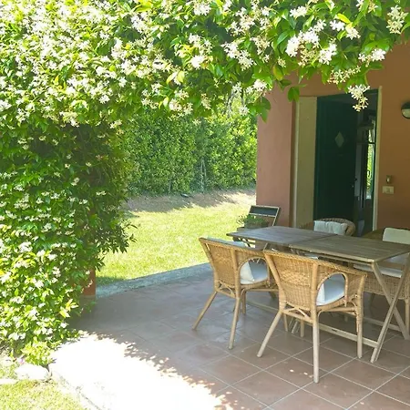 Garda Golf Country Chic Apartamento *