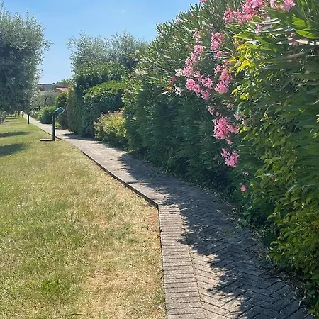 Garda Golf Country Chic Διαμέρισμα *